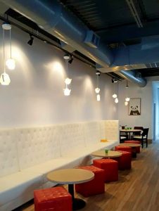 світильники з порцелянових чайників